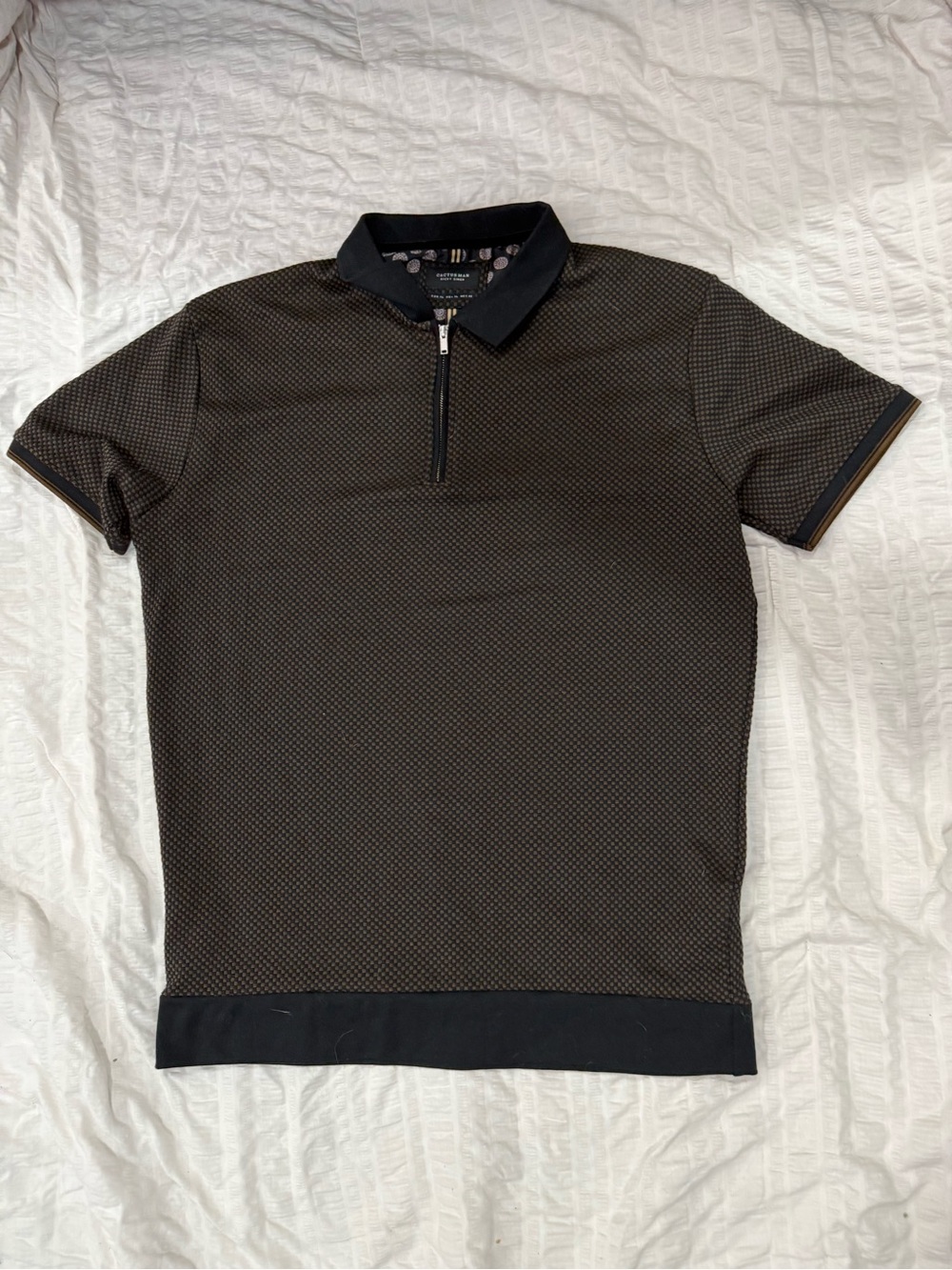 Men's Short Sleeve Polo with Zip Placket - Black/Brown